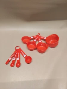 Betty Crocker Measuring Cups And Spoons - Picture 1 of 4