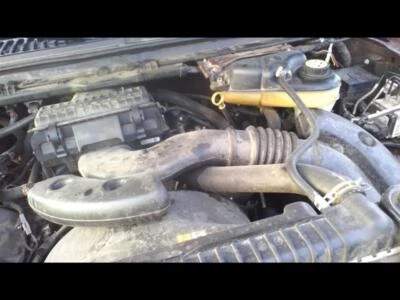 Conjunto de filtro de aire usado se adapta a: camioneta Ford F250SD 2006 5,4 grado A Foto 1 de 4