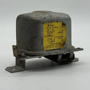 Porsche 912 Voltage Regulator 25A 12V BOSCH 0 190 350 049 - Picture 1 of 5