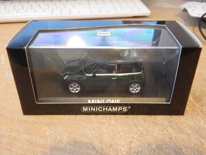 MINICHAMPS 1/43 MINI ONE HATCH in metallic dark green (MINI dealer box) - Picture 1 of 5