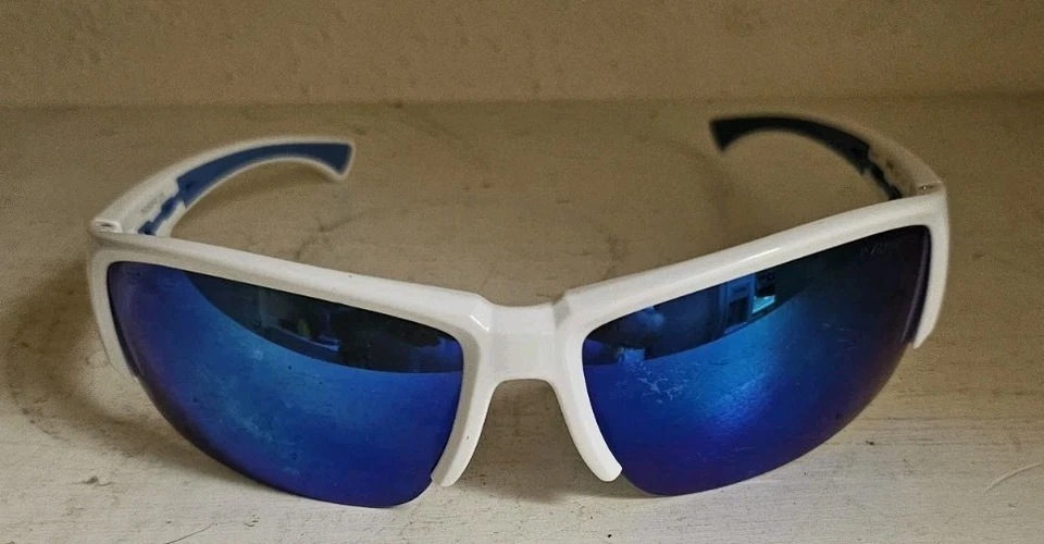 🕶️Gafas de sol polarizadas sin montura PUGS - deportivas envolventes, elegantes y ligeras Foto 1 de 3