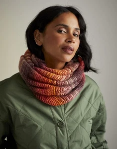 10729 Aran Snood - Picture 1 of 1
