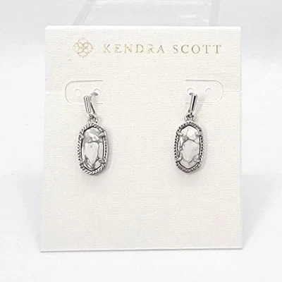 Nuevos pendientes colgantes de plata Kendra Scott Lee en howlita blanca Foto 1 de 2