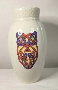Vintage Donegal Irish Parian China Vase Intricate CELTIC DESIGN IRELAND 5.25 In. - Picture 1 of 15