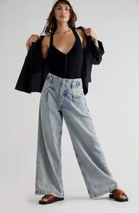 Free People Super Sweeper Wide Leg Jeans Exposed Fly Yoke Seam Wash Blue M NWT - Imagen 1 de 5