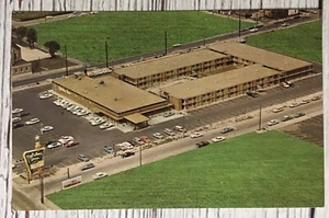 East St. Louis IL Illinois Holiday Inn Motel Aerial View Vintage Postcard - Picture 1 of 2