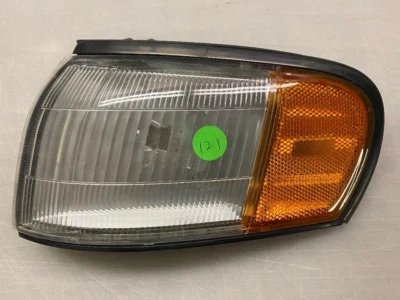 TOYOTA CAMRY 1992-1994 INTERMITENTE DELANTERO IZQUIERDO P/N 2SM936510-01 PIEZA ORIGINAL OEM Foto 1 de 4