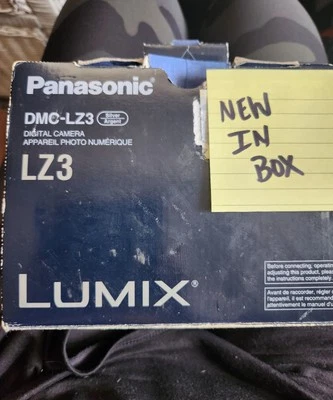 Panasonic LUMIX DMC-LZ3 5.0MP Digital Camera - Silver- NEW open box - Image 1 of 4