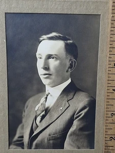 Fotografia ritratto d'epoca - primi '900 antica immagine in bianco e nero Olean, NY - Foto 1 di 8