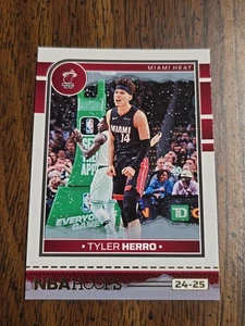 2024-25 NBA HOOPS WINTER Basketball Card #38 Tyler Herro, Miami Heat - Bild 1 von 2