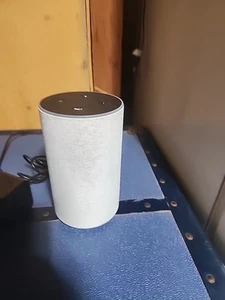 Amazon Echo (2nd Generation) Smart Assistant - Sandstone Fabric - Bild 1 von 8