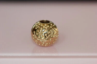 AUTHENTIC NIB PANDORA LUCERNE FLORAL CLIP 14K GOLD CHARM 750818 RETIRED $520 BOX - Image 1 of 4