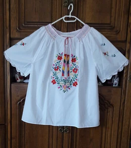 Authentic matyo blouse, with hand embroidery, multi color Matyo pattern -L 2823 - Picture 1 of 3