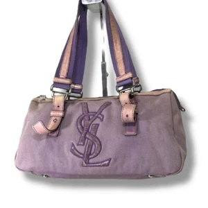 [Exc+4] Mini bolso de mano Yves Saint Laurent de lona púrpura con logotipo de Cassandra - Imagen 1 de 10