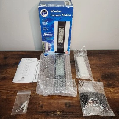 La Crosse Technology Wireless Forecast Station WS-7017U-IT Advanced Forecasting - Image 1 of 4