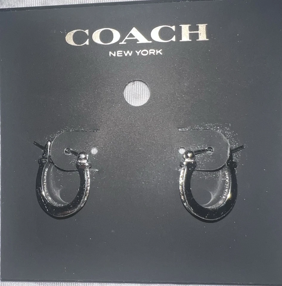 🐎 Pendiente Huggie COACH Signature plata y cristal pavé’🆕plata F54497 Foto 1 de 4
