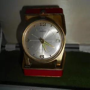 Reloj despertador mecánico SEIKO en caja metálica con cuero, estado de funcionamiento - Imagen 1 de 11