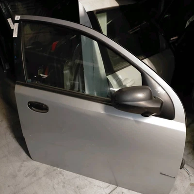 96897360 Porta ant. Derecha CHEVROLET (DAEWOO) KALOS (T200) 1.2 Ber. 5p/b/1150cc - Imagen 1 de 4