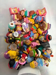 Fisher Price Little People REPLACEMENT Girl / Female Figures U Pick - Picture 1 of 39