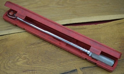 Snap-on QJR3200C 1/2" Drive 30 - 200 ft lbs Click Type Ratcheting Torque Wrench - Image 1 of 4