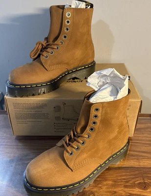 Dr. Martens AirWair - 1460 Pascal Bex Fresado Nubuck WP Desierto Marrón Talla 7/8 Foto 1 de 4