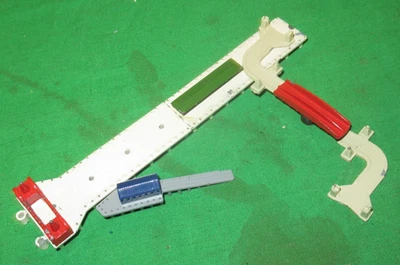 Triang Minic Ships scala 1/1200 sezioni molo ponte oscillante stazione scialuppa di salvataggio - Immagine 1 di 4