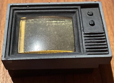TV miniatura vintage para casa de muñecas 1:12 - electrificada - con diapositiva de transparencia Foto 1 de 4