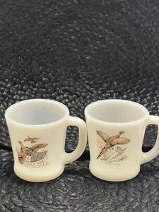 Juego de 2 tazas de café vintage FIRE KING HORNO UROGALLO Y FAISÁN EE. UU. mango en D. - Imagen 1 de 11