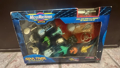 Vintage Micro Machines 1993 STAR TREK Limited Edition  Collector's Set #046921 Cover
