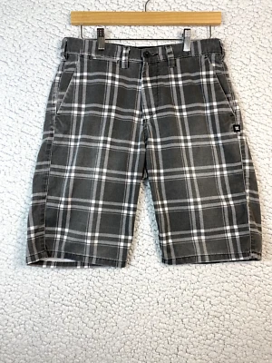 Pantalones Cortos DC Para Hombres 28 Chino Gris Espalda Cuadros Frente Plano Informal Patín Y2K Foto 1 de 4