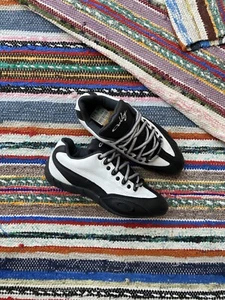 !BNWT 2000`s Oakley Vintage Thirteen Twenty Race Leather Sneaker US5.5 Women’s - Picture 1 of 11