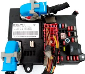 20941534 Chevy 2011 2012 Malibu Body Control Module BCM Interior Fuse Box O73 - Picture 1 of 12