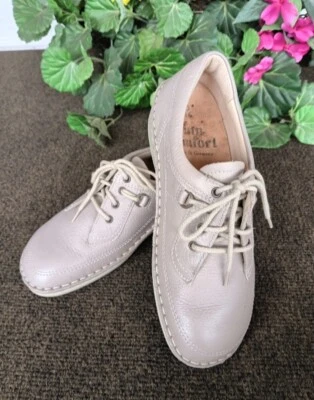 Zapatos cómodos Finn Alemania para mujer 7,5 (38) Oxford beige cuero parte superior baja con cordones  Foto 1 de 4