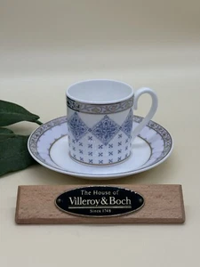 Espressotasse und Untertasse zur Serie Azurea Tiles von V&B Porzellan - Bild 1 von 3