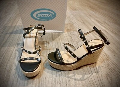 Sandalias de vestir súper lindas con tachuelas y tiras envolventes al tobillo. Nuevo. Talla 7,5. Foto 1 de 2