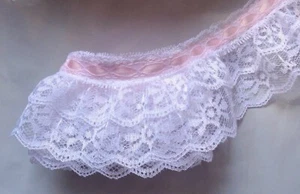 Encaje con volantes con cinta, 2+1/2 pulgadas de ancho precio por yarda selecciona color - Imagen 1 de 17