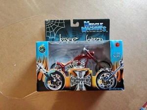 2003 Jesse James West Coast Choppers CFL Rigid NIB 1:18 scale JJ03-18-22 Red NIP - Bild 1 von 21