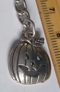VINTAGE Olde Metal Keyring Food Lunch Dinner pumpkin 🎃 head face - Picture 1 of 6