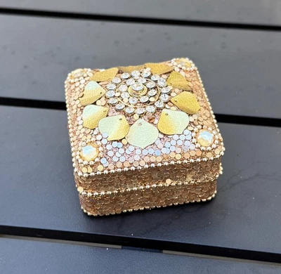 TRINKET BOX JEWEL LUXURY METAL SQUARE ROSE GOLD BEADED RHINESTONE CRYSTAL FANCY - Image 1 of 4