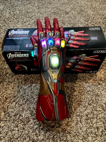 🔥 New Marvel Legends Avengers: Endgame Nano Gauntlet Prop Replica HASBRO Cover