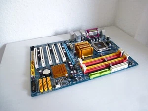 Placa madre GIGABYTE GA-P43-ES3G Intel LGA 775 - Imagen 1 de 6