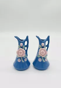 Lot 2 Vintage Miniature Blue Pitcher Vase Pink Roses Flower Japan Dollhouse - Picture 1 of 7