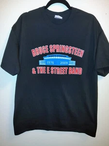 BRUCE SPRINGSTEEN & E STREET BAND 1976 - 2009 GIANTS STADIUM BLACK T-SHIRT SZ XL - Picture 1 of 5