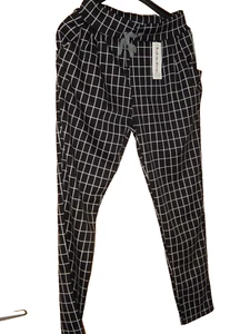 Leichte Freizeithose S/M  schwarz/weiss kariert Wohlfühlhose - Bild 1 von 2