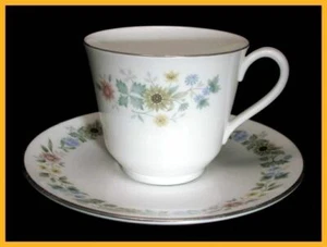 Royal Doulton Pastorale Cups & Saucers - Picture 1 of 1
