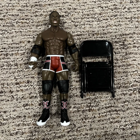 Elijah Burke 2009 ECW Series 4 Loose Action Figure WWE WWF JAKKS With Chair Cover