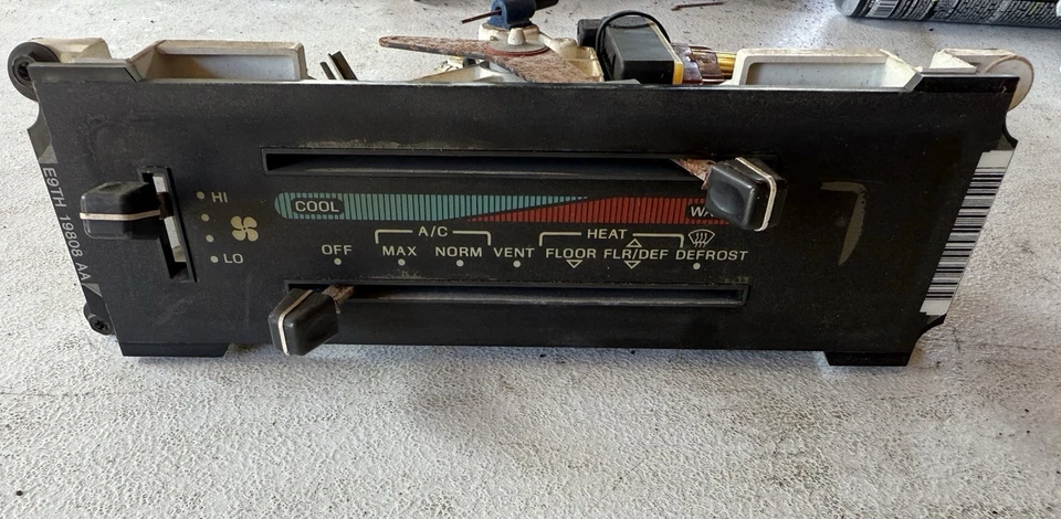 1987-1991 Ford Bronco F150 F250 F350 OEM aquecedor A/C controle de temperatura climática  - Imagem 1 de 4