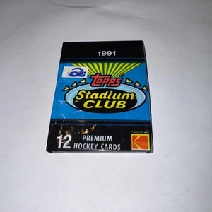 1991 Topps Stadium Club Hockey Premium Cards Sealed Pack - Picture 1 of 2