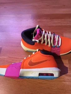 Mädchen Nike Lebron Witness Größe 10 - Bild 1 von 1