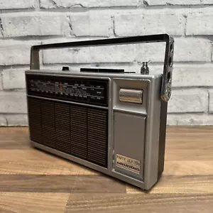 Vintage Grundig Party Boy 200 Portable Transistor Radio - Picture 1 of 4